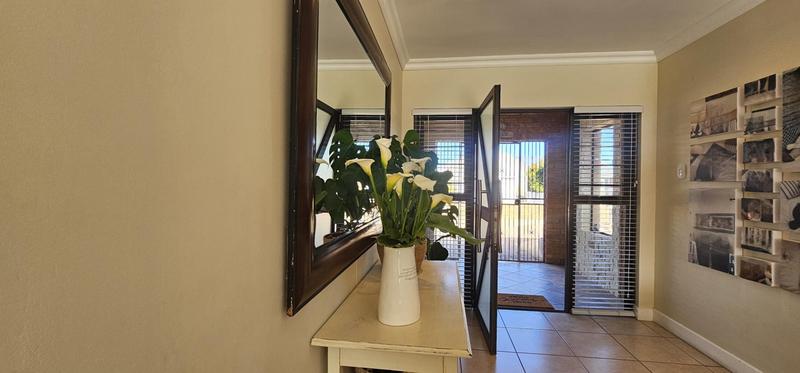 4 Bedroom Property for Sale in Myburgh Park Western Cape